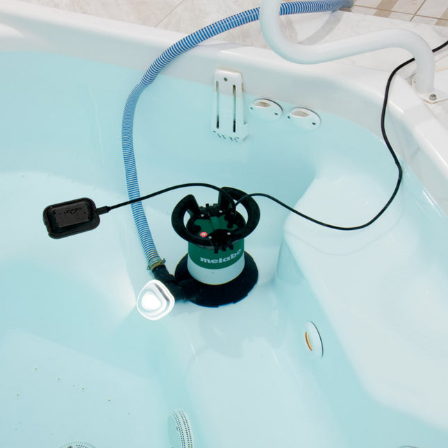 Metabo TP 13000 S Bomba sumergible para agua clara ( 0251300000 ) 550 W 13.000 l/h 0,95 bar