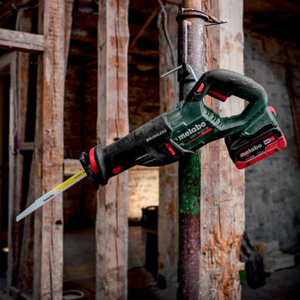 Metabo SSEP 18 LT BL sega alternativa a batteria 18 V 32 mm senza spazzole + 1x batteria LiHD 10,0 Ah + caricatore + metabox
