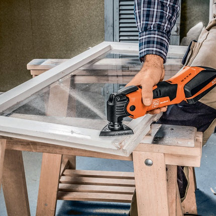 Fine adhesive sanding sheet ( 8000379767 ) unperforated grit 150