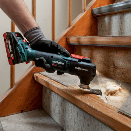 Metabo MT 18 LTX BL QSL multiherramienta sin cable 18 V Brushless Starlock Plus ( 613088800 ) + 2x batería 4.0 Ah + cargador + 12 piezas de accesorios + metaBOX