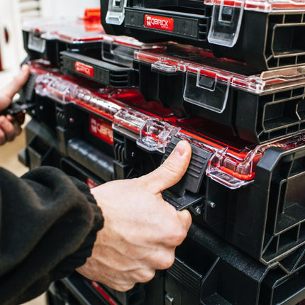 Qbrick System ONE Organizer 2XL 2.0 + Qbrick System ONE Connect Adapter impilabile 582 x 387 x 172 mm 19,5 L IP66 con 4 intarsi e 12 divisori